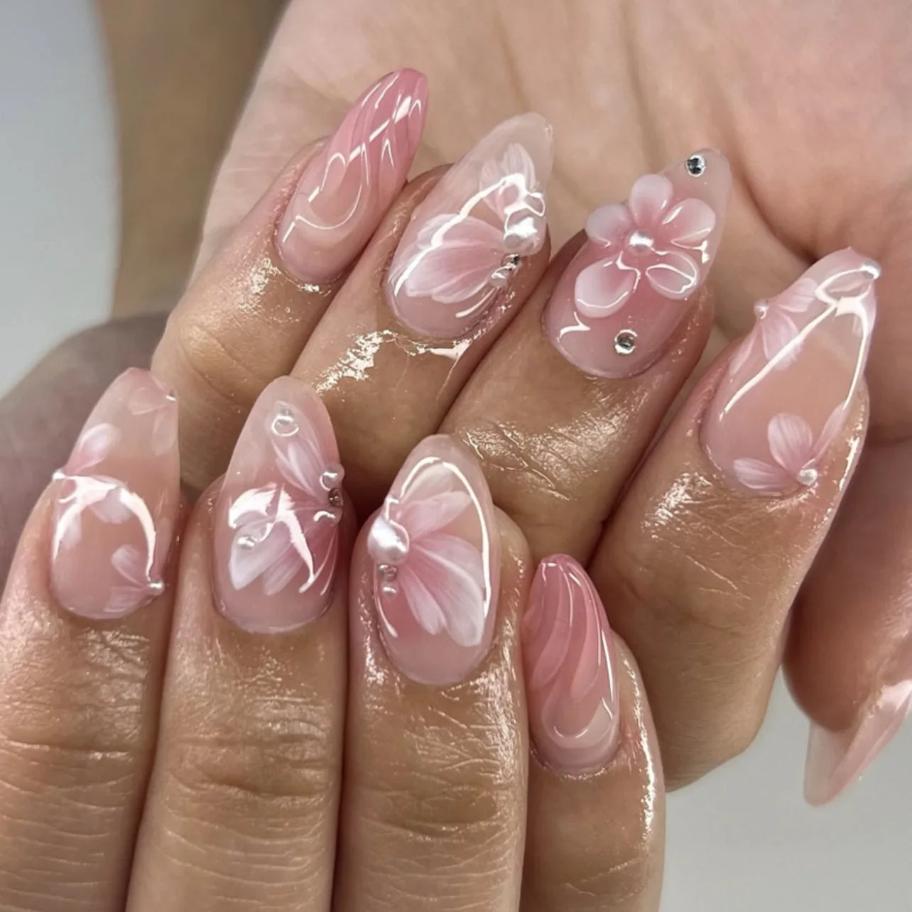 24pcs White Flower Press on Nail Tips