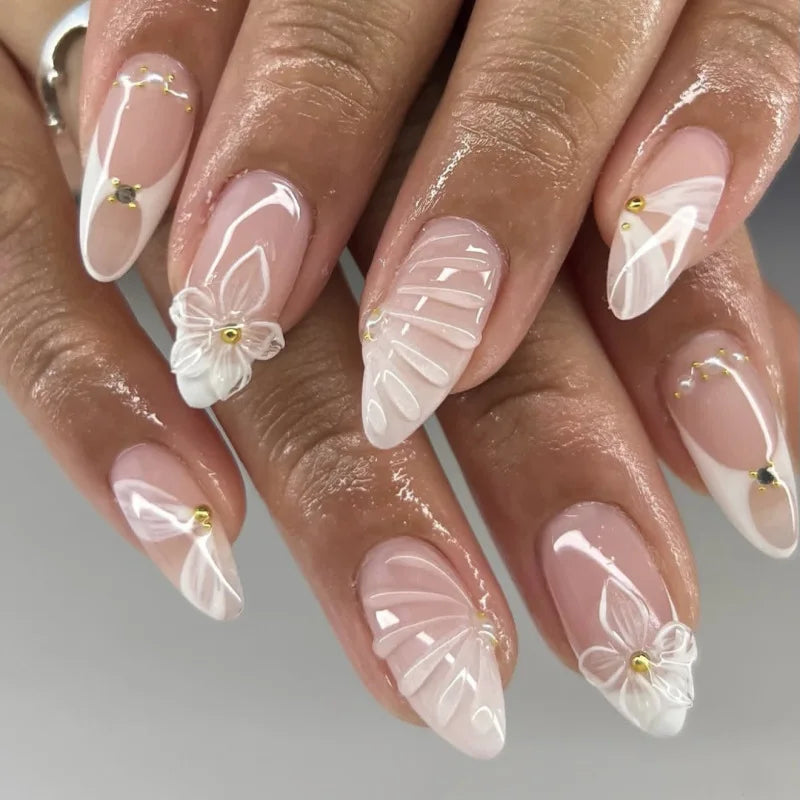 24pcs White Flower Press on Nail Tips