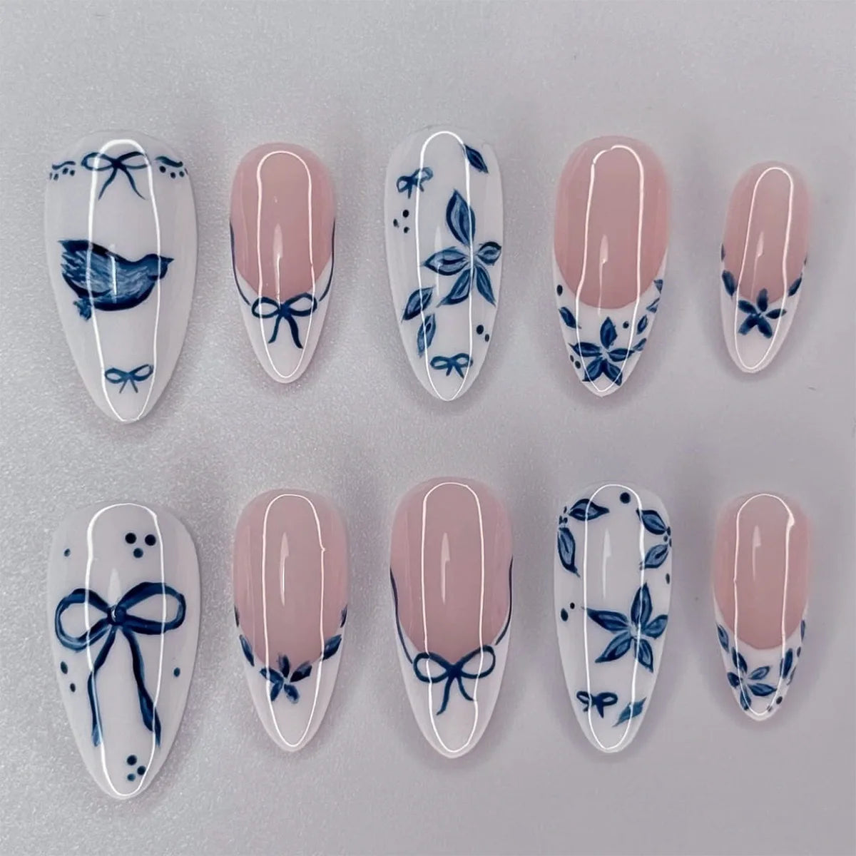 24pcs White Flower Press on Nail Tips