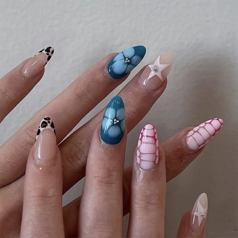 24pcs White Flower Press on Nail Tips
