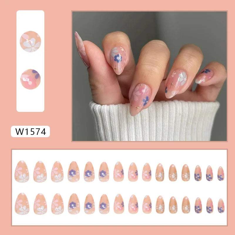 24pcs White Flower Press on Nail Tips