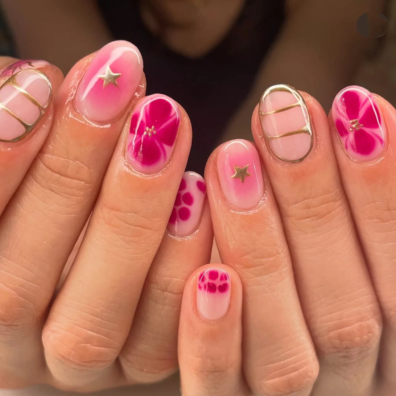 24pcs White Flower Press on Nail Tips