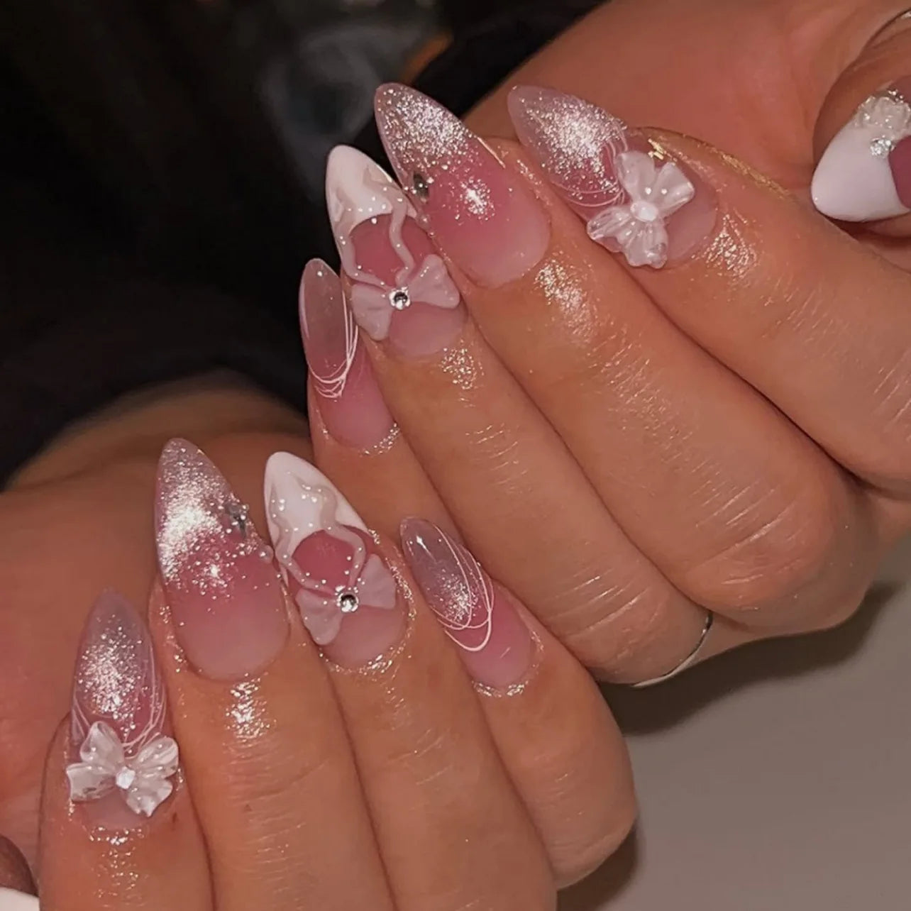 24pcs White Flower Press on Nail Tips