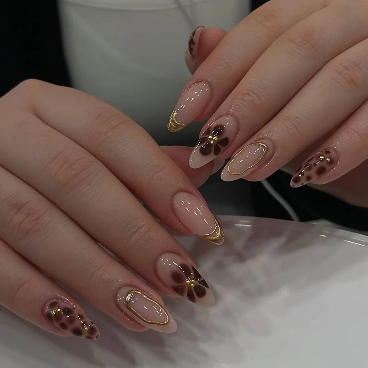 24Pcs Press on Nails, Silver Bow with Diamond with Glue Almond Nail Set