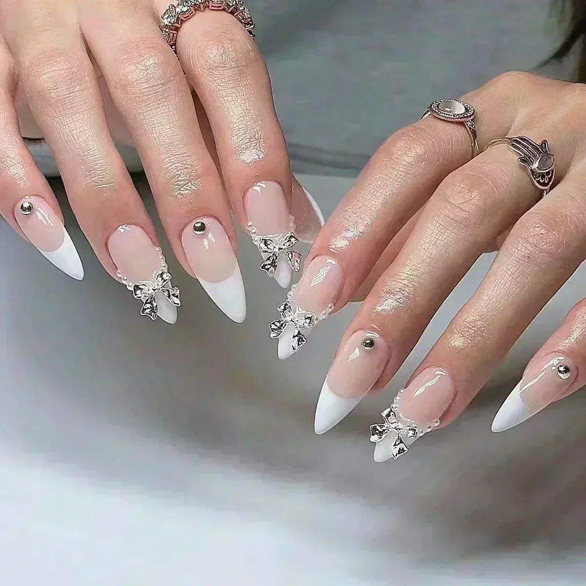 24Pcs Press on Nails, Silver Bow with Diamond with Glue Almond Nail Set