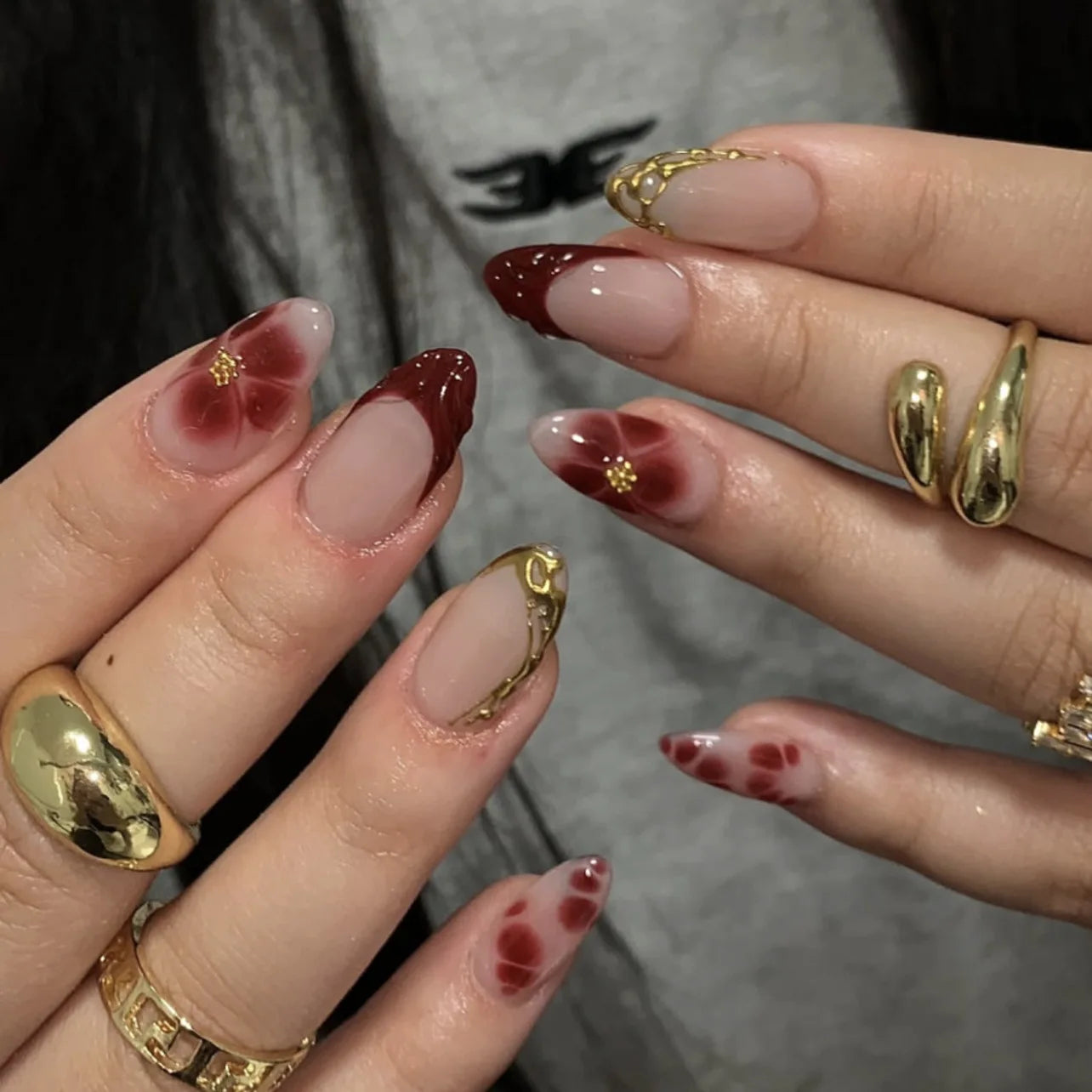 24pcs White Flower Press on Nail Tips