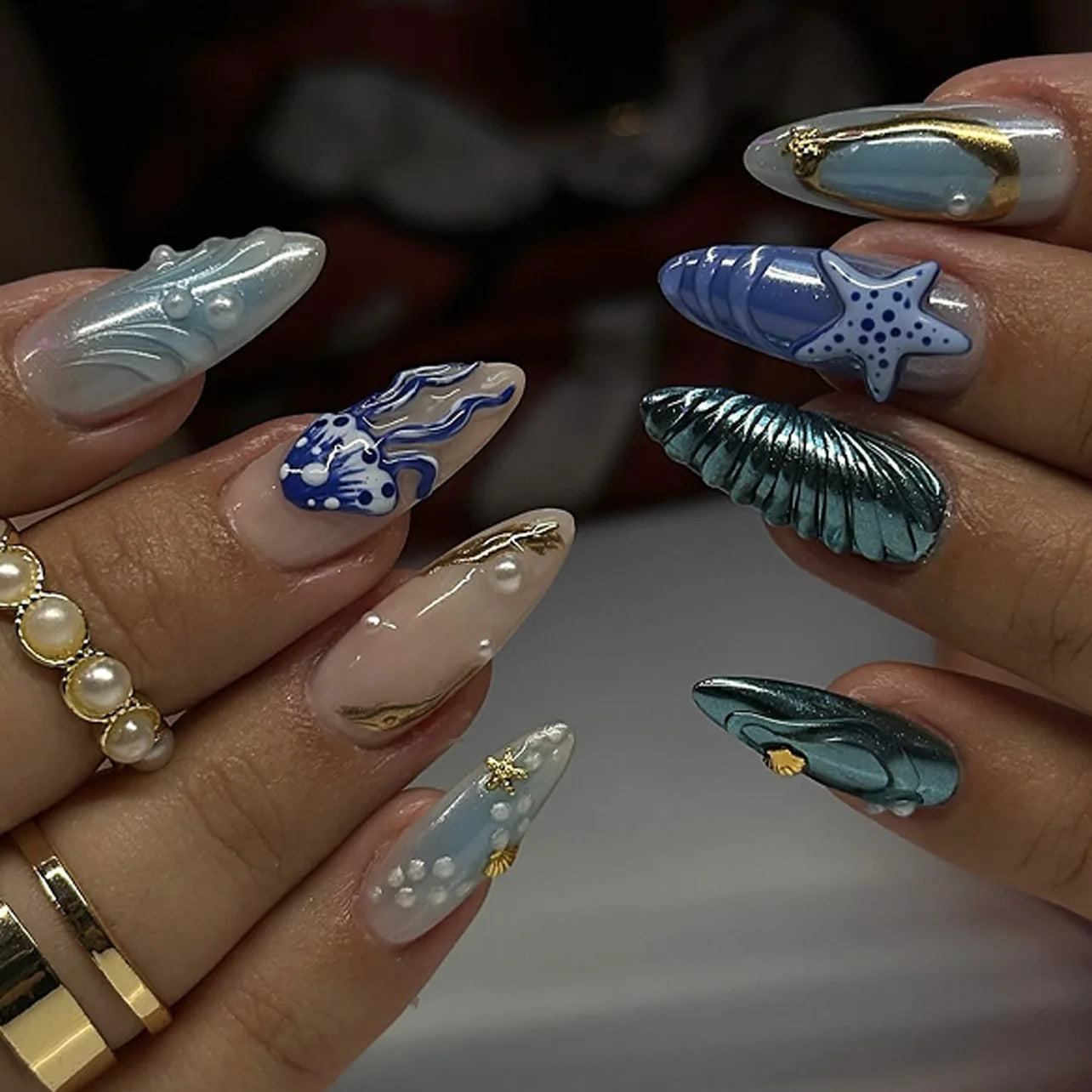 24Pcs Press on Nails, Silver Bow with Diamond with Glue Almond Nail Set