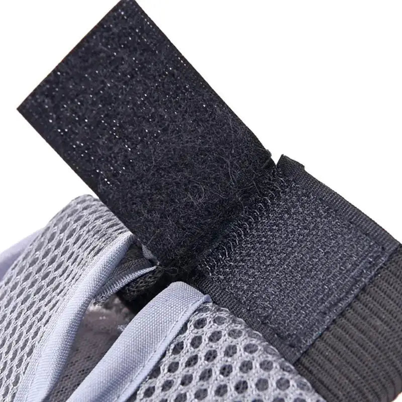 Gentle Deshedding Pet Grooming Glove