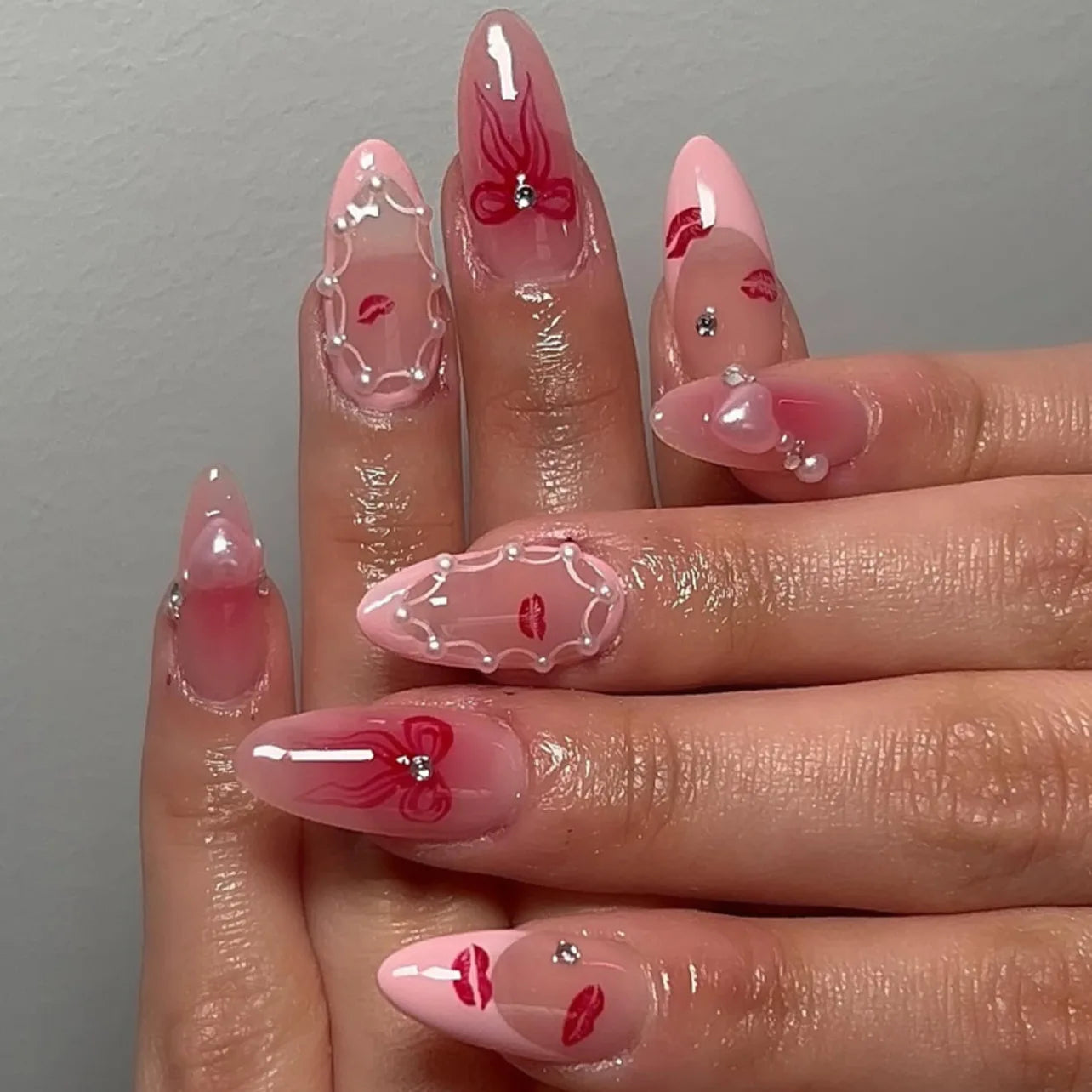24pcs White Flower Press on Nail Tips