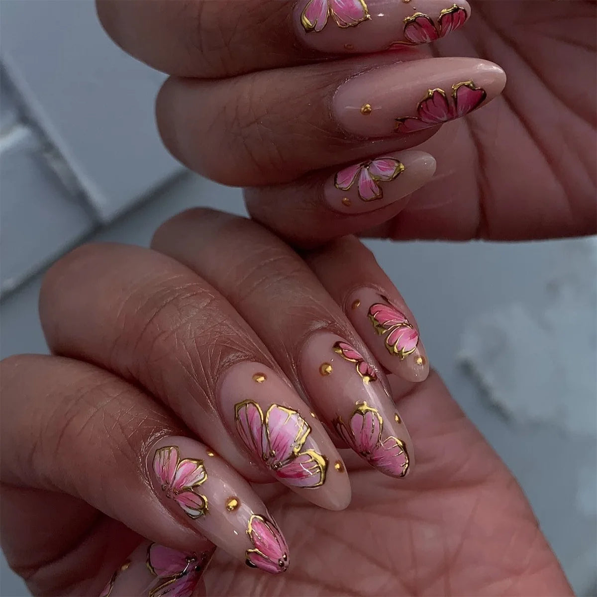 24pcs White Flower Press on Nail Tips
